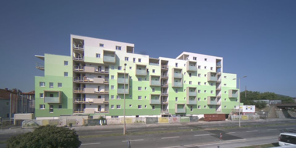 Archivbild Baukamera 1 - Webcam 'Gesamtpanorama Ostseite' - Baustelle Neubau 'Wohnpark am Lazarettgürtel', Graz-Gries